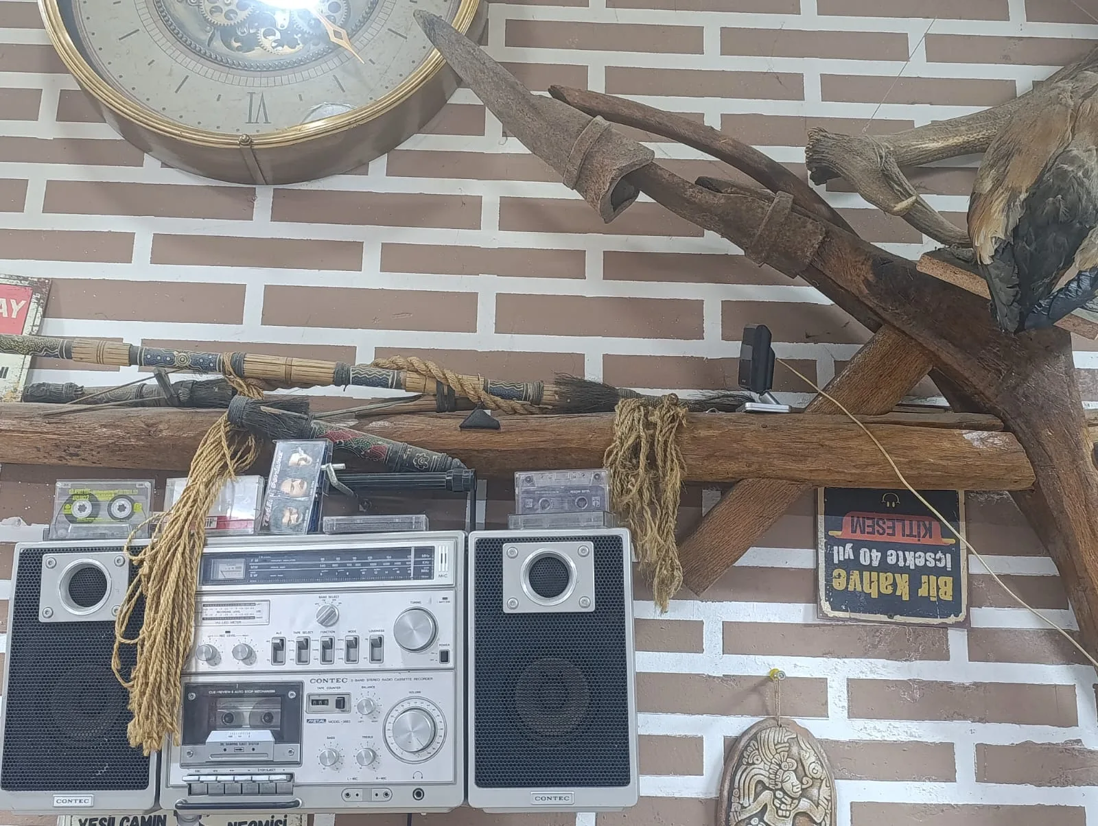 Andırın’da Bir Çay Evi Değil, Adeta Tarih Müzesi!