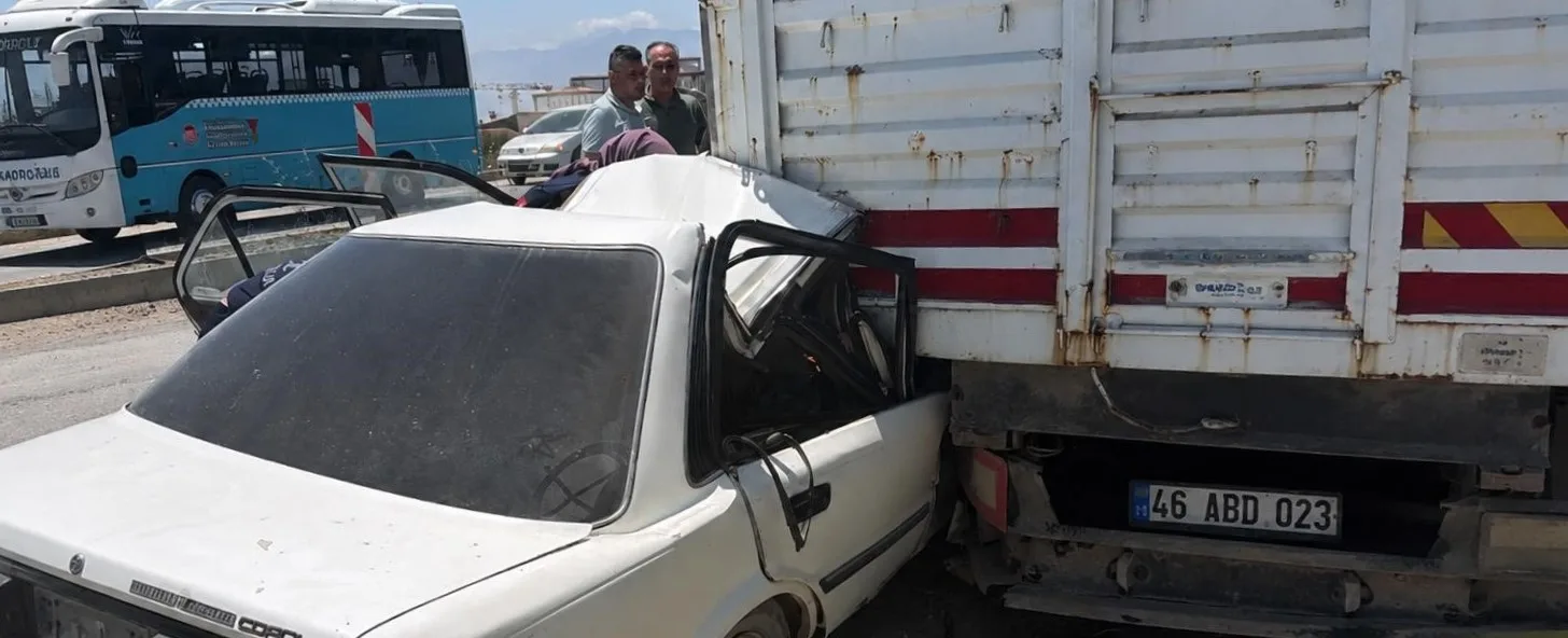 Kahramanmaraş’ta Kanlı Kaza: Dorseye Ok Gibi Girdi!
