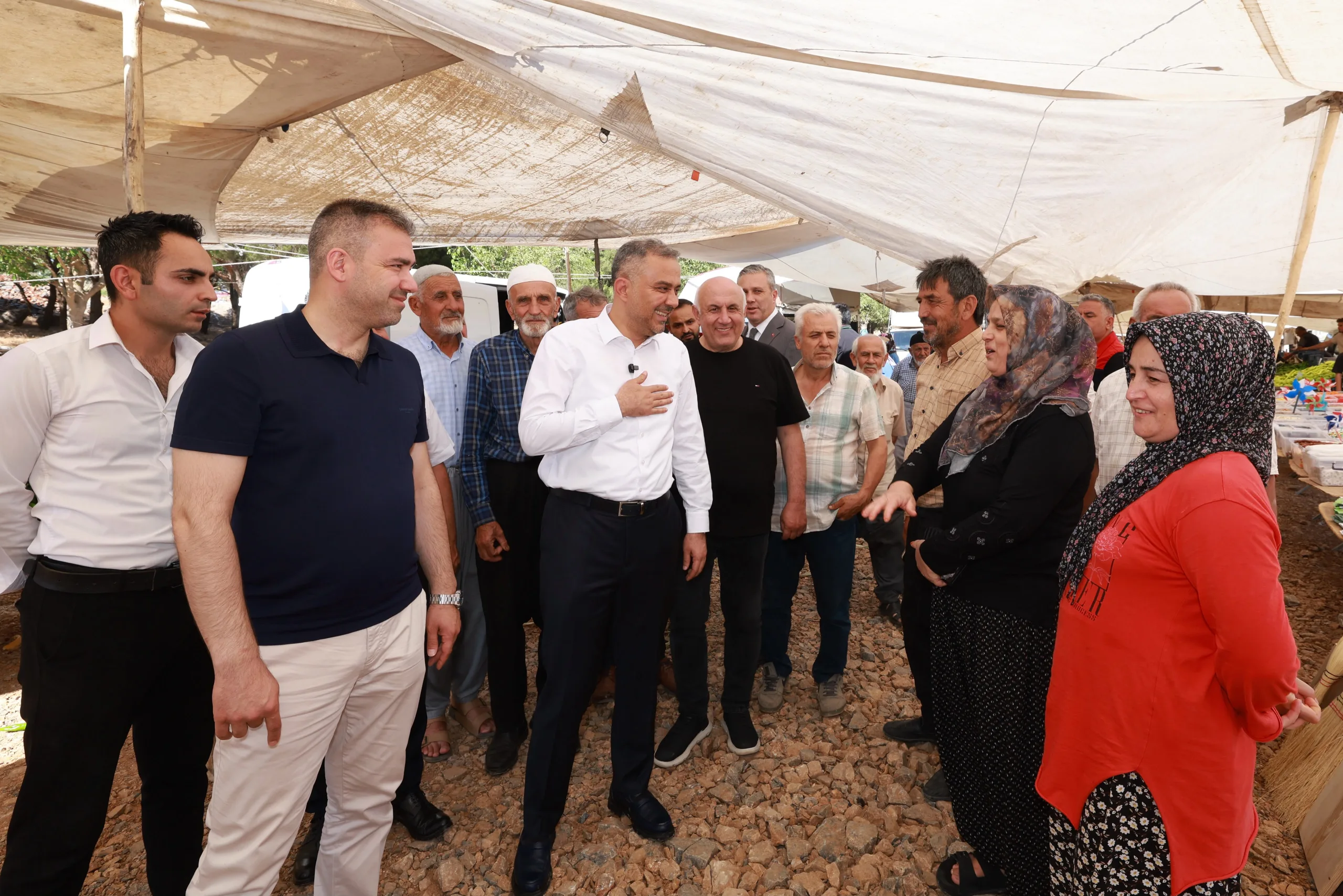 Başkan Toptaş, Dönüklü Mahallesi sakinleriyle aşure sofrasında buluştu