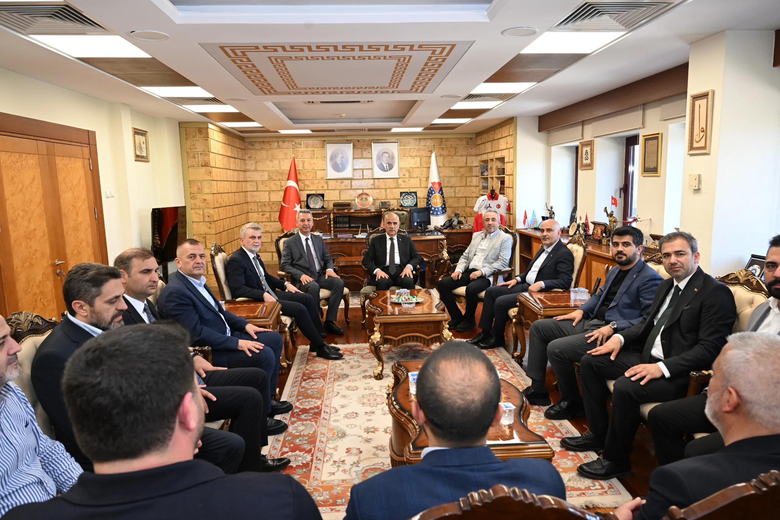 KSÜ’de Tamamlanan Yeni Öğrenci Yurtları Yerinde İncelendi