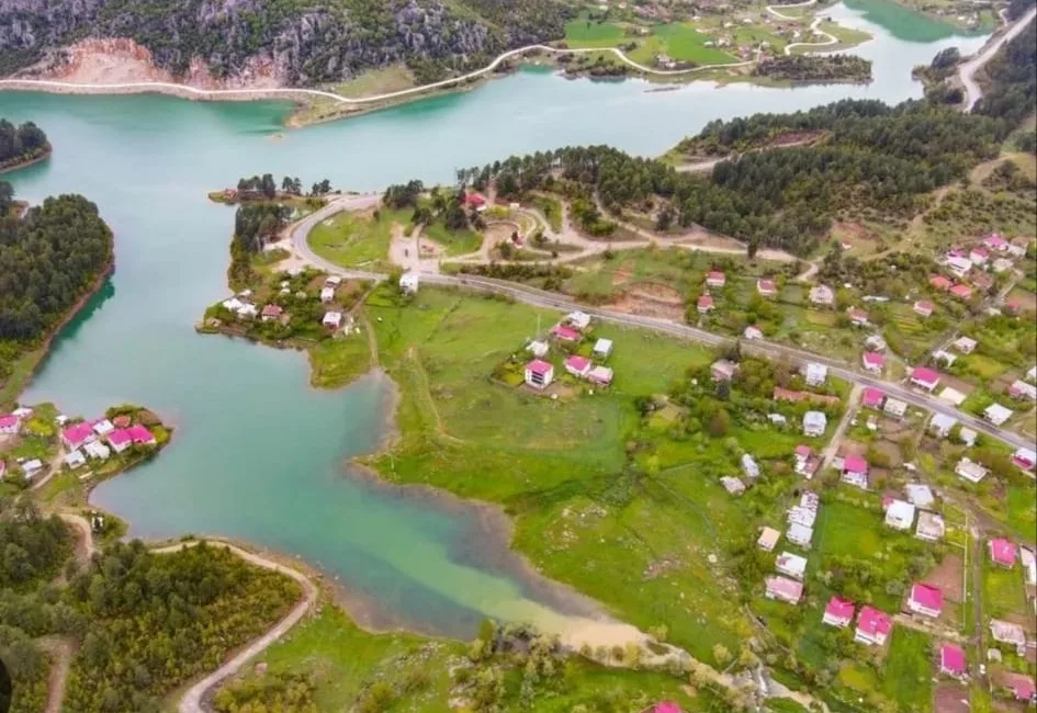  Kahramanmaraş’ın Doğu Akdeniz’deki saklı cenneti Andırın, yemyeşil doğası, gölet