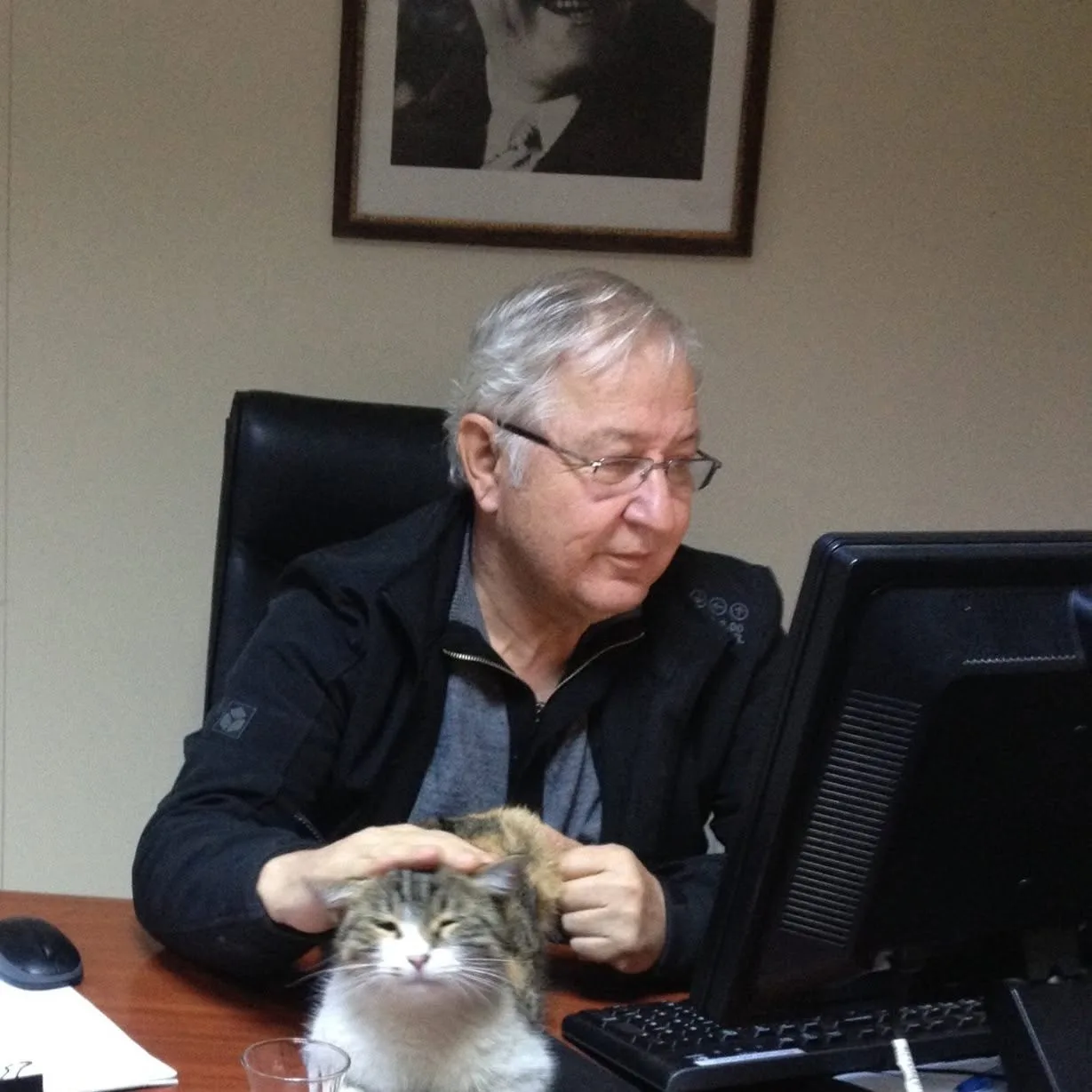 "Edebiyat Şehri"nin insanına yakışır hareket: "Al oku, sahiplen"