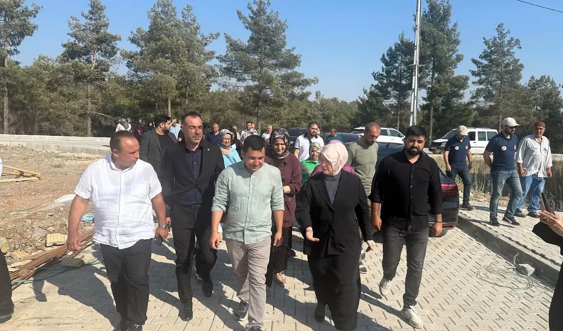 AK Parti Kahramanmaraş Milletvekili Dr. Tuba Köksal ve beraberindeki teşkilat