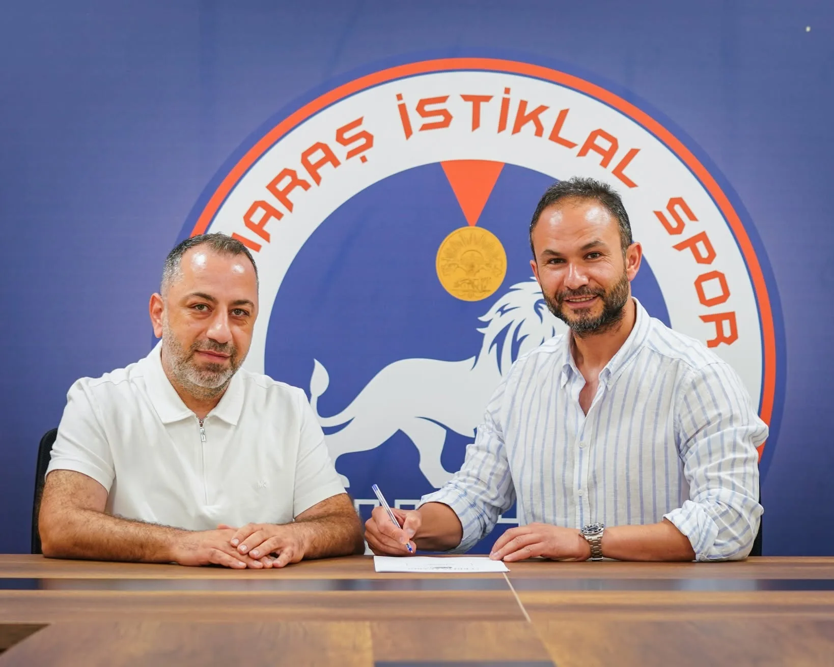 İstiklalspor’da Yeni Dönem: Çifte İmza ile Gövde Gösterisi! İstiklalspor’da Yeni Dönem: Çifte İmza ile Gövde Gösterisi!
