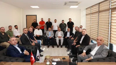 AK Parti heyeti, Kahramanmaraş İstiklalspor’un yeni başkanı Ahmet Gülpak ve