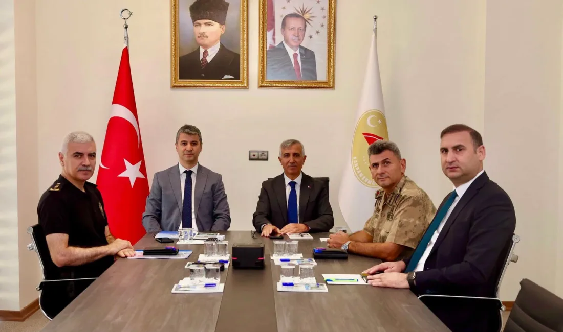 Kahramanmaraş Valisi Mükerrem Ünlüer; İçişleri Bakanı Mustafa Çiftçi, Adalet Bakanı