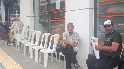 Kahramanmaraş’ın Andırın ilçesinde faaliyet gösteren Halk Bankası şubesi, özellikle yaşlı,