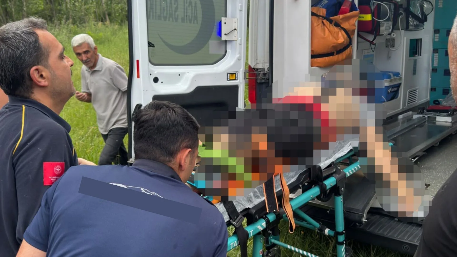 Irmağa giren 45 yaşındaki Caner Mengütaş, hayatını kaybetti.