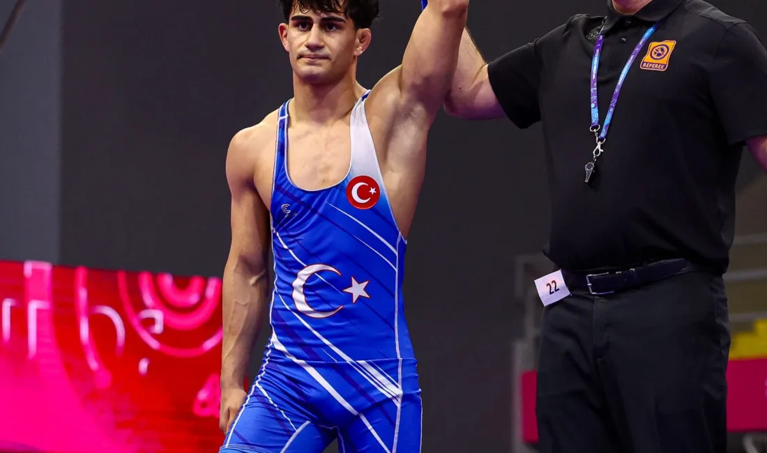 Kuzey Makedonya’da gerçekleştirilen U20 Avrupa Güreş Şampiyonası’nda ay-yıldızlı mayoyla mücadele