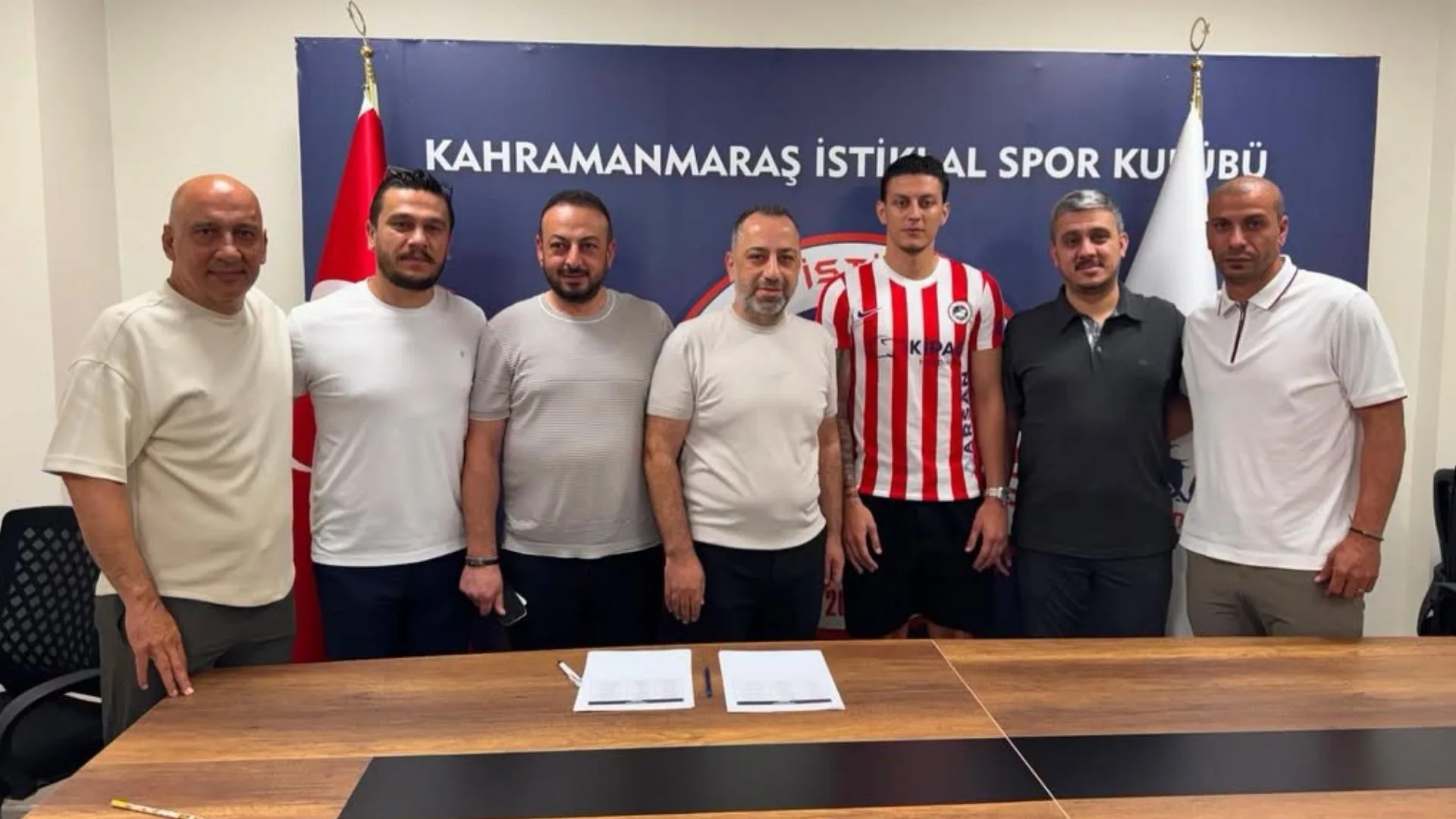 İstikalspor’da Savunmaya Takviye!