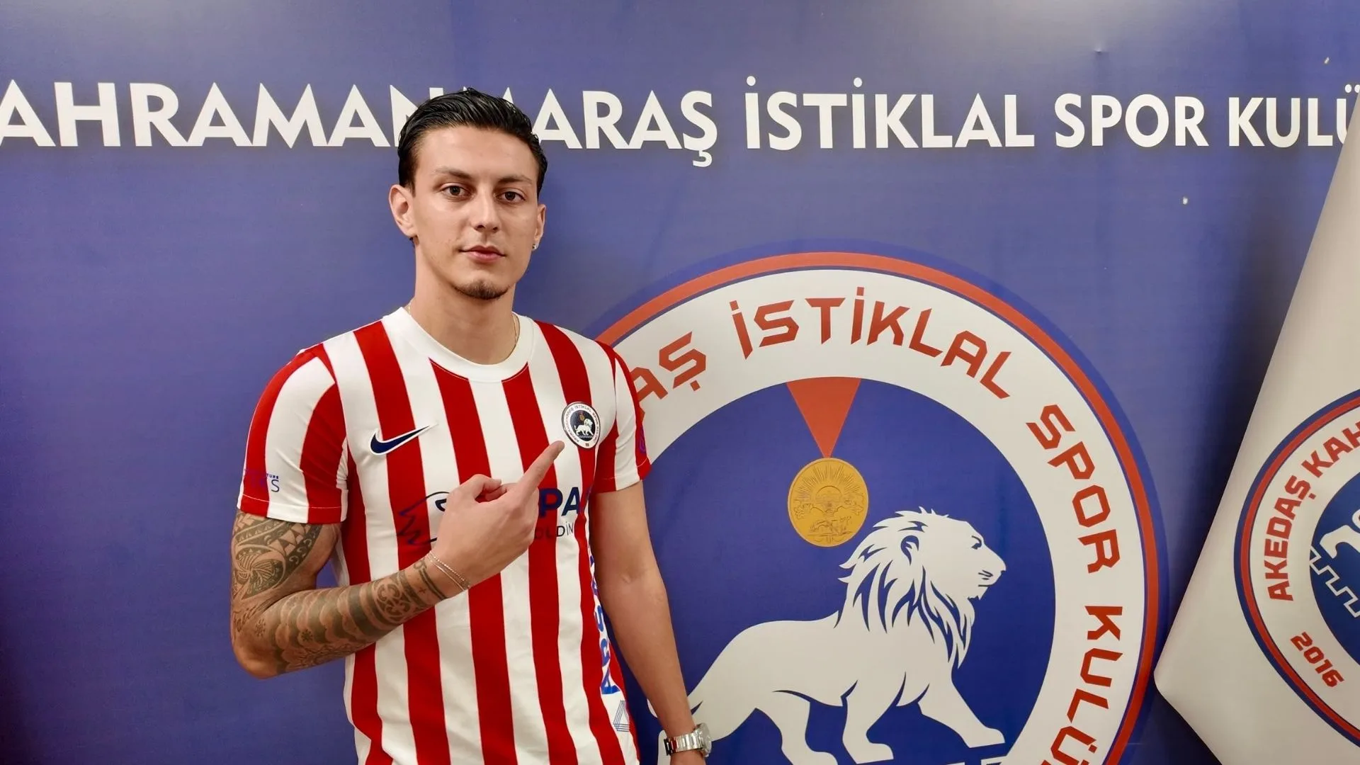 İstikalspor’da Savunmaya Takviye!