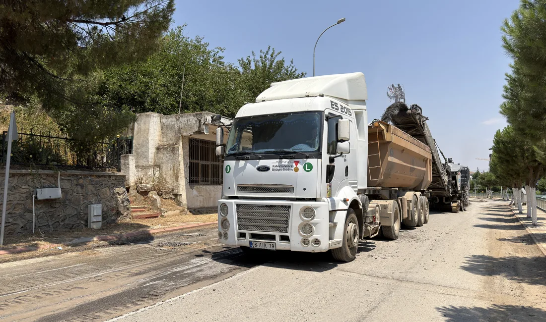 Kahramanmaraş Büyükşehir Belediyesi, Türkoğlu Gaziler Mahallesi’nde ulaşımın yoğun olarak kullanıldığı