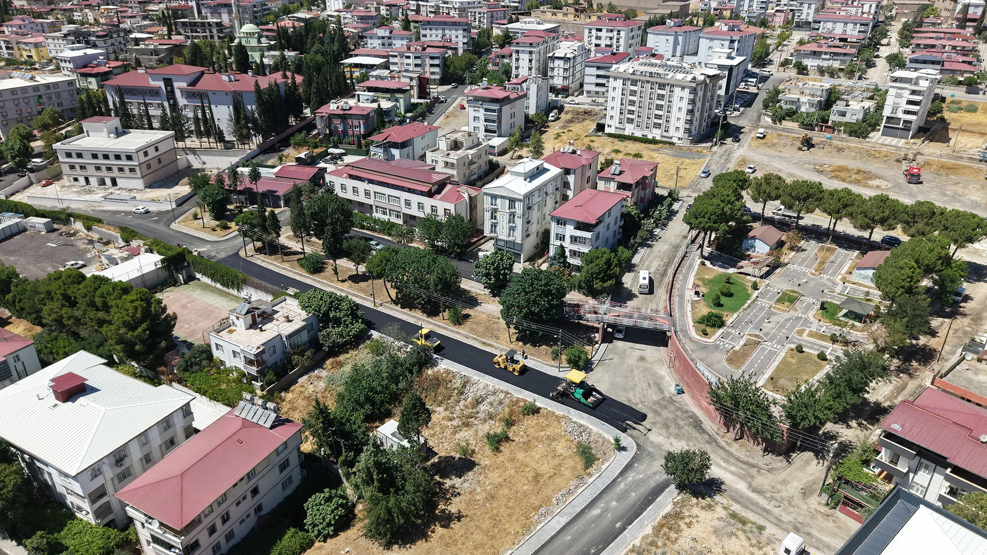 Bahçelievler’de Asfalt Mesaisi Kesintisiz Sürüyor Bahçelievler’de Asfalt Mesaisi Kesintisiz Sürüyor