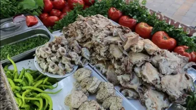 Adı İzmir ile özdeşleşen kelle söğüş, 'Niğde kelle söğüş' olarak