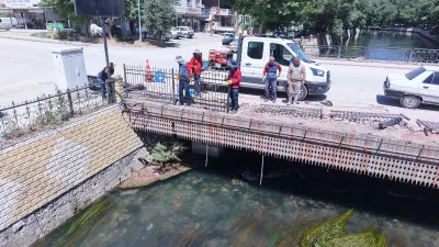 Kahramanmaraş Büyükşehir Belediyesi, Elbistan’da araç ve yaya trafiğinde yoğun olarak