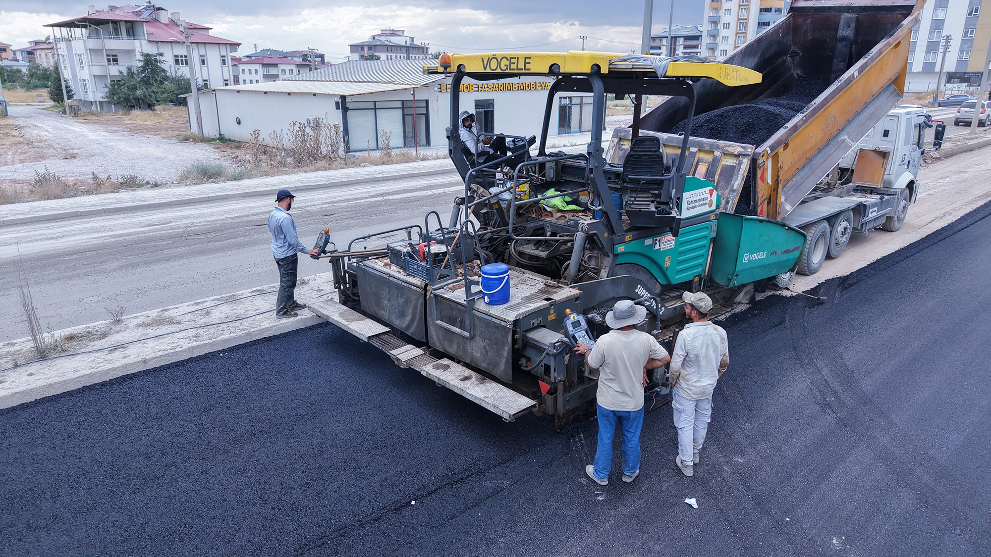 Kahramanmaraş Büyükşehir Belediyesi, Elbistan ilçesinin kritik ulaşım akslarından 2,5 kilometrelik