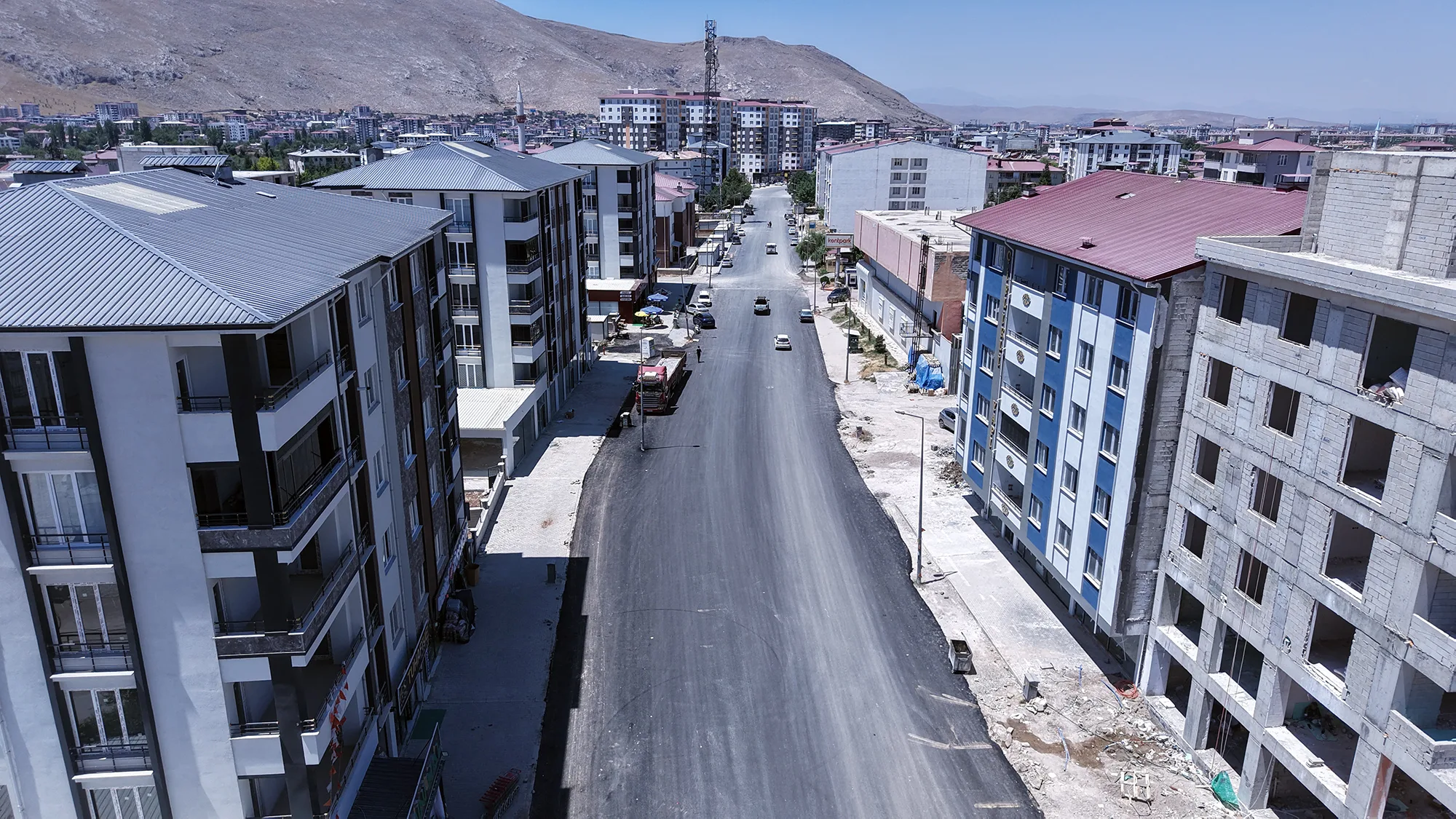 Büyükşehir, Elbistan Hacı Esat Efendi Caddesi’nde İlk Etabı Tamamladı