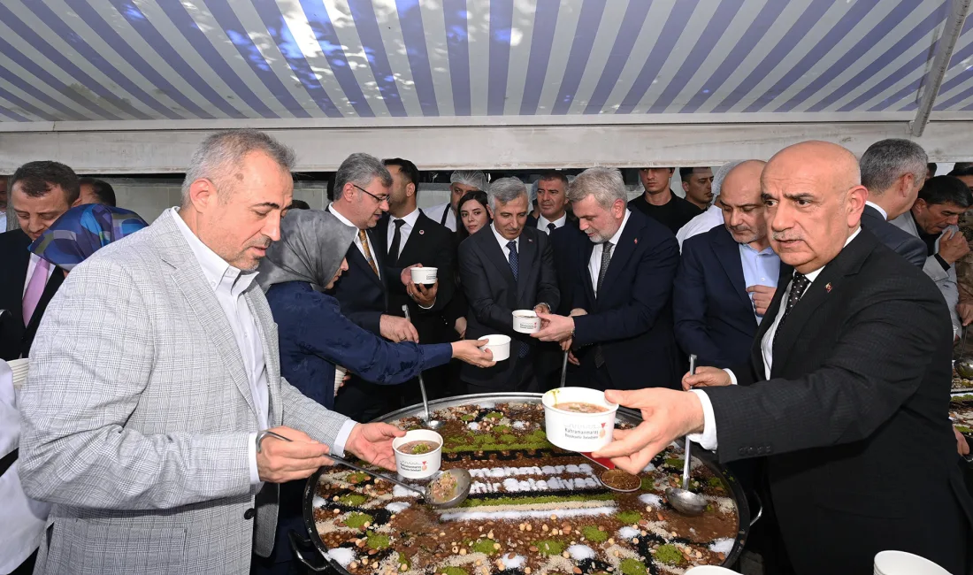 Kahramanmaraş Büyükşehir Belediyesi, Tarihi Ulu Camii’nde Cuma Namazı’nın ardından 5