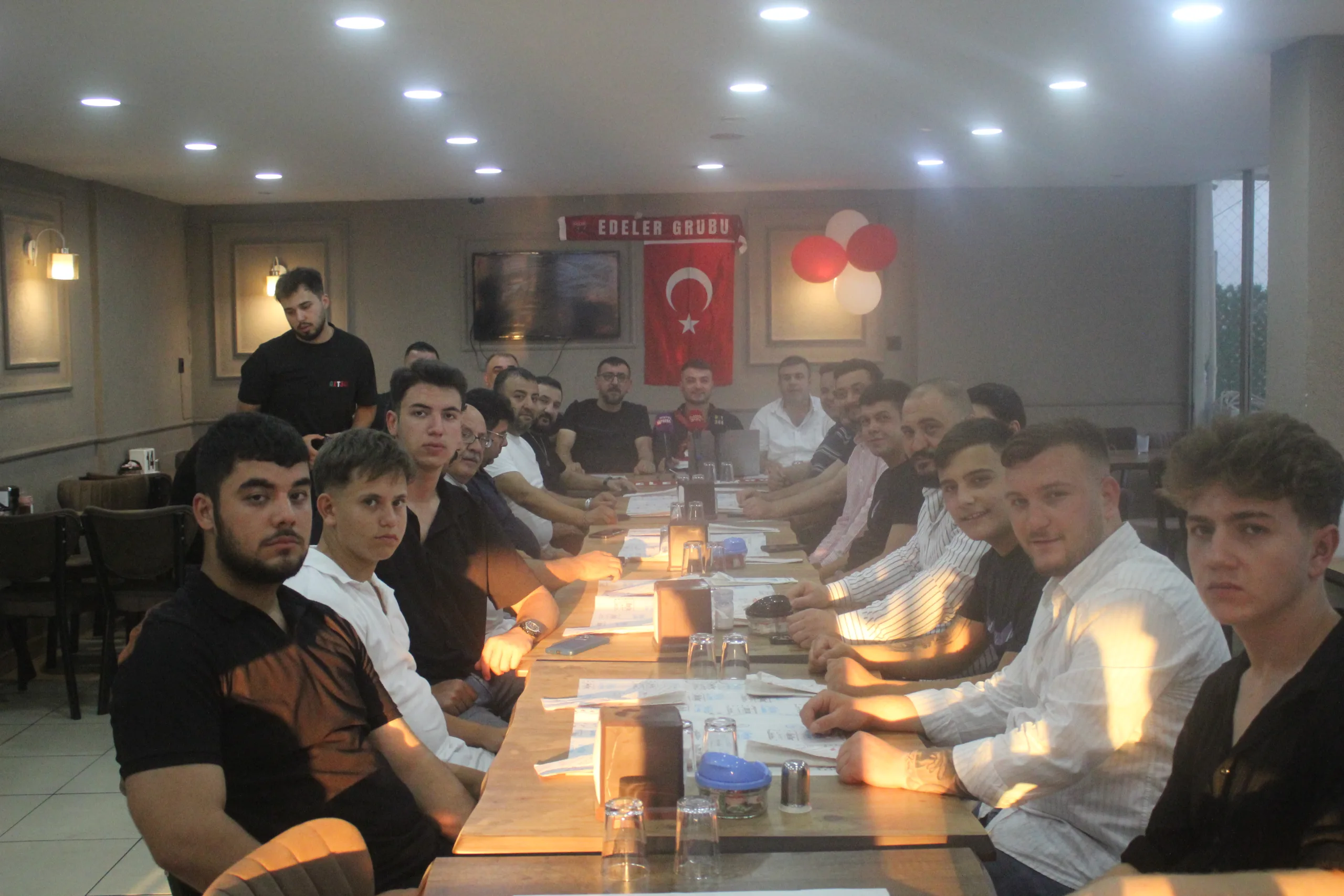 Edelerde Yönetim ve Tribün Güç Tazeledi!