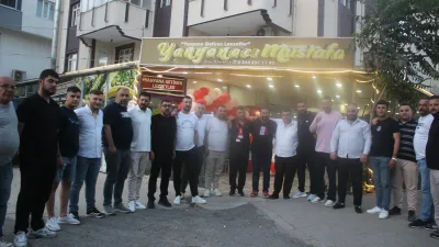 Kahramanmaraş’ın en köklü taraftar oluşumlarından Edeler Grubu 1983, bayrak değişiminin