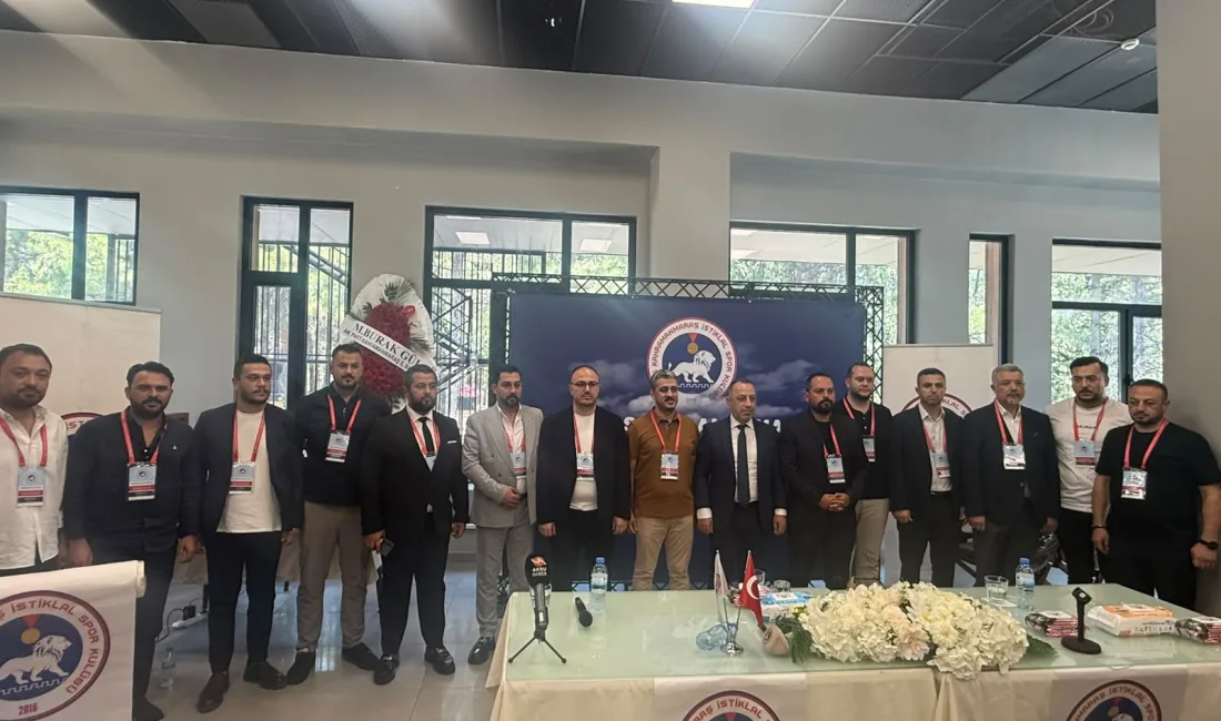 Kahramanmaraş İstiklalspor'da olağanüstü kongre gerçekleşti. Ahmet Gaffar Akarca, başkanlık bayrağını