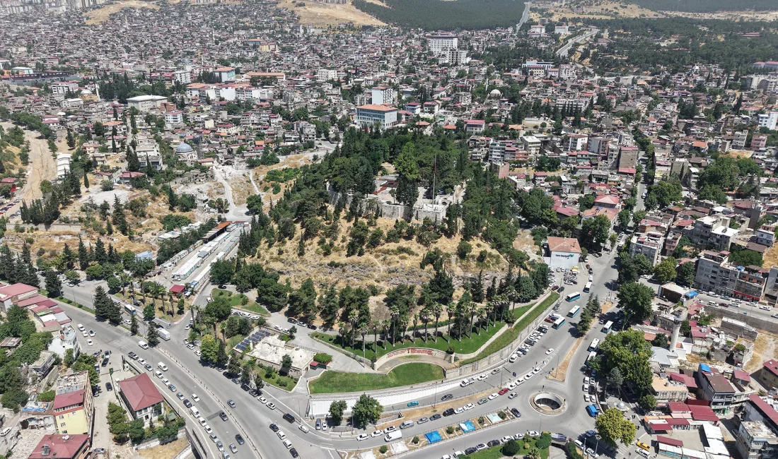 Asırlara uzanan geçmişiyle şehrin en önemli simgelerinden biri olan Tarihi