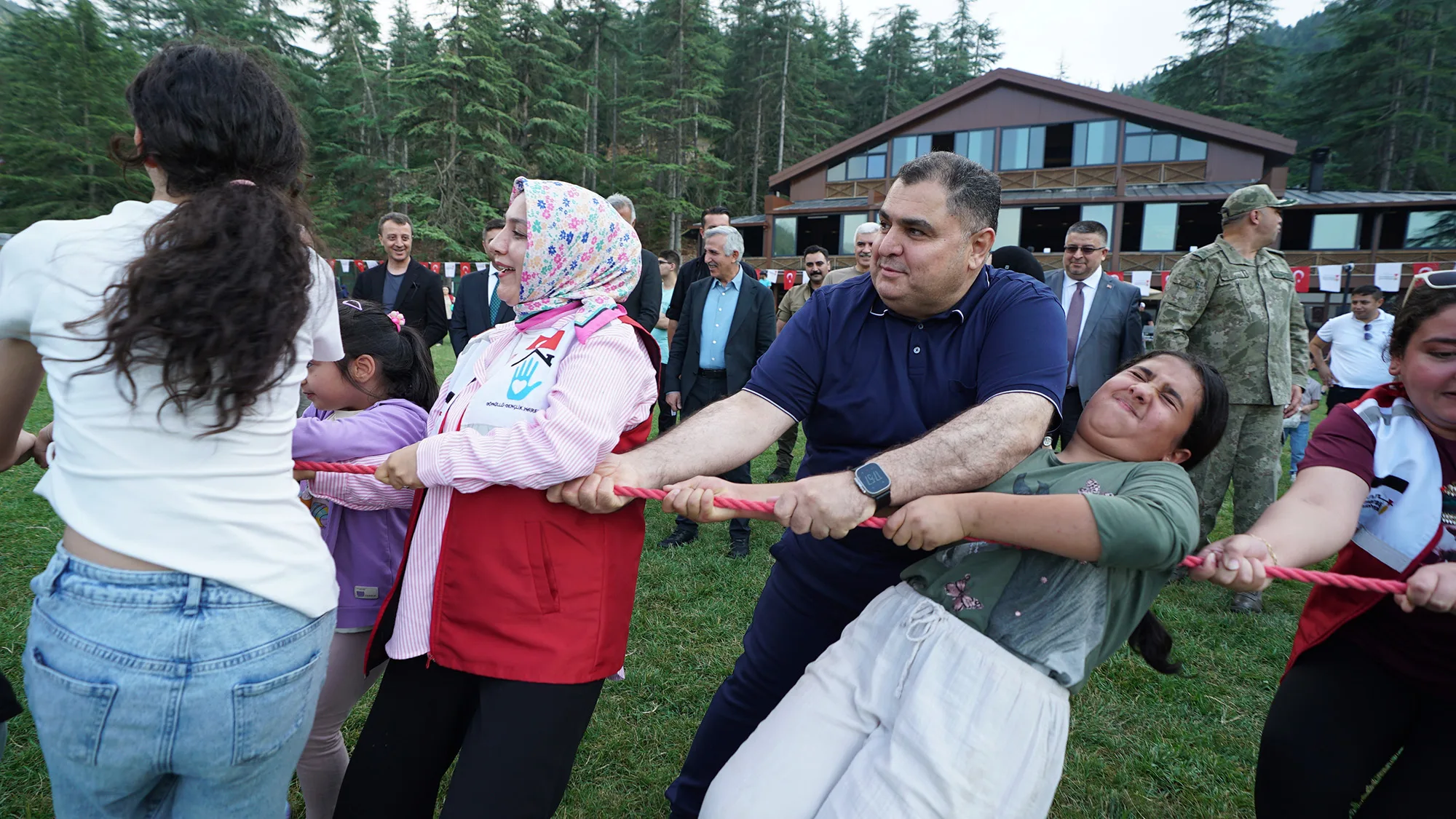 Şehit ve Gazi Çocuklarının Karne Sevinci Başkonuş’ta Yaşandı