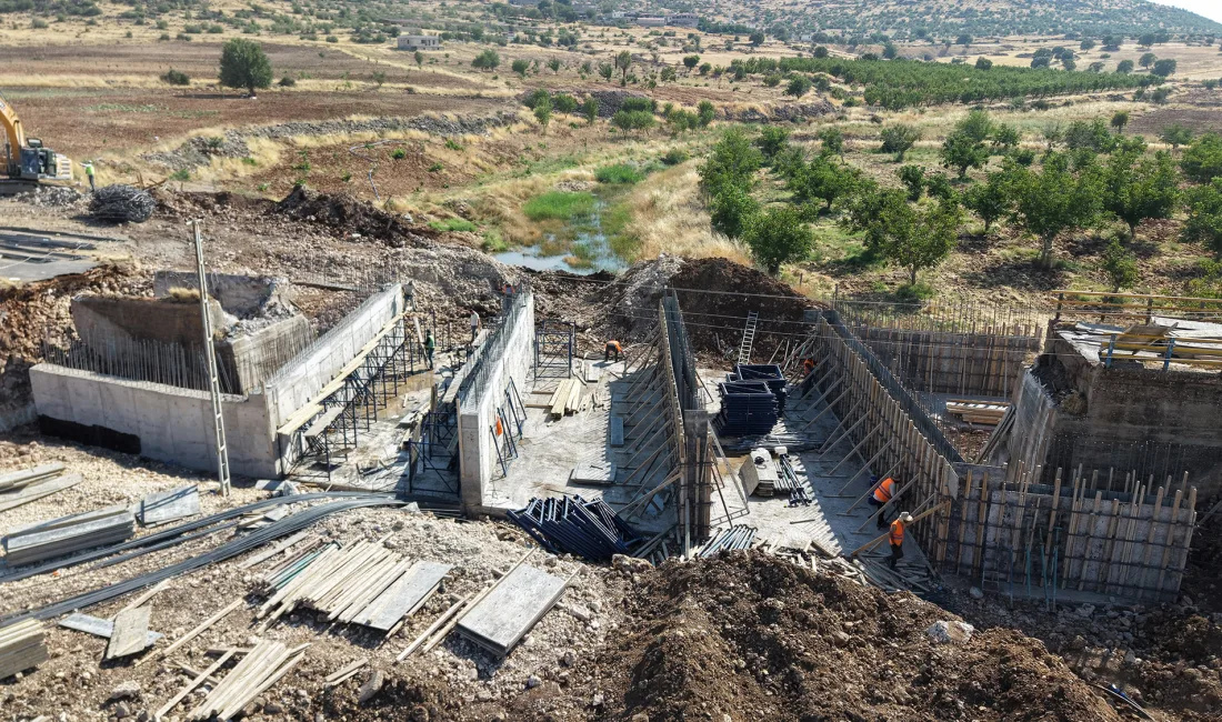 Kahramanmaraş Büyükşehir Belediyesi, Pazarcık Kızkapanlı’da dar ve yetersiz kalan 60