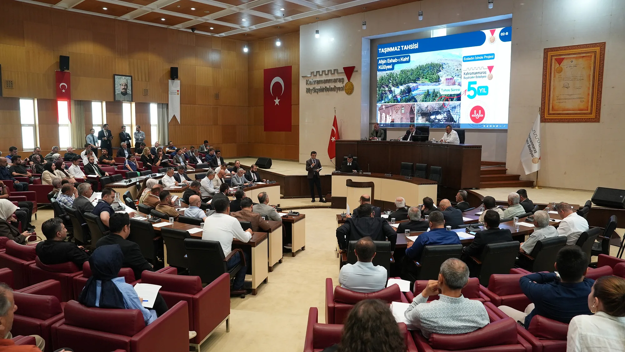 Büyükşehir Meclisi’nden 32 Maddelik Yatırım Paketi: Filoya Yeni Araçlar!