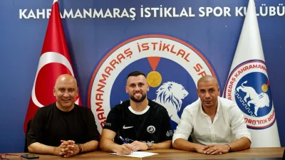 Kahramanmaraş İstiklalspor, son olarak Karşıyaka forması giyen tecrübeli kaleci Muharrem