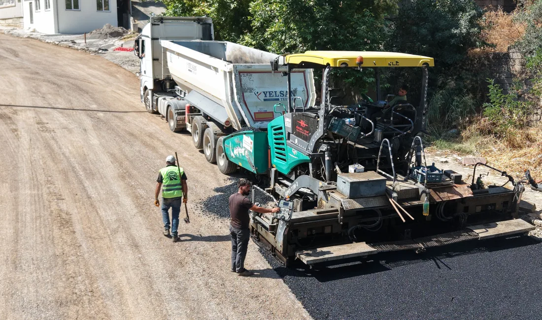 Kahramanmaraş Büyükşehir Belediyesi, şehir merkezinin ana damarlarından biri olan Nursultan