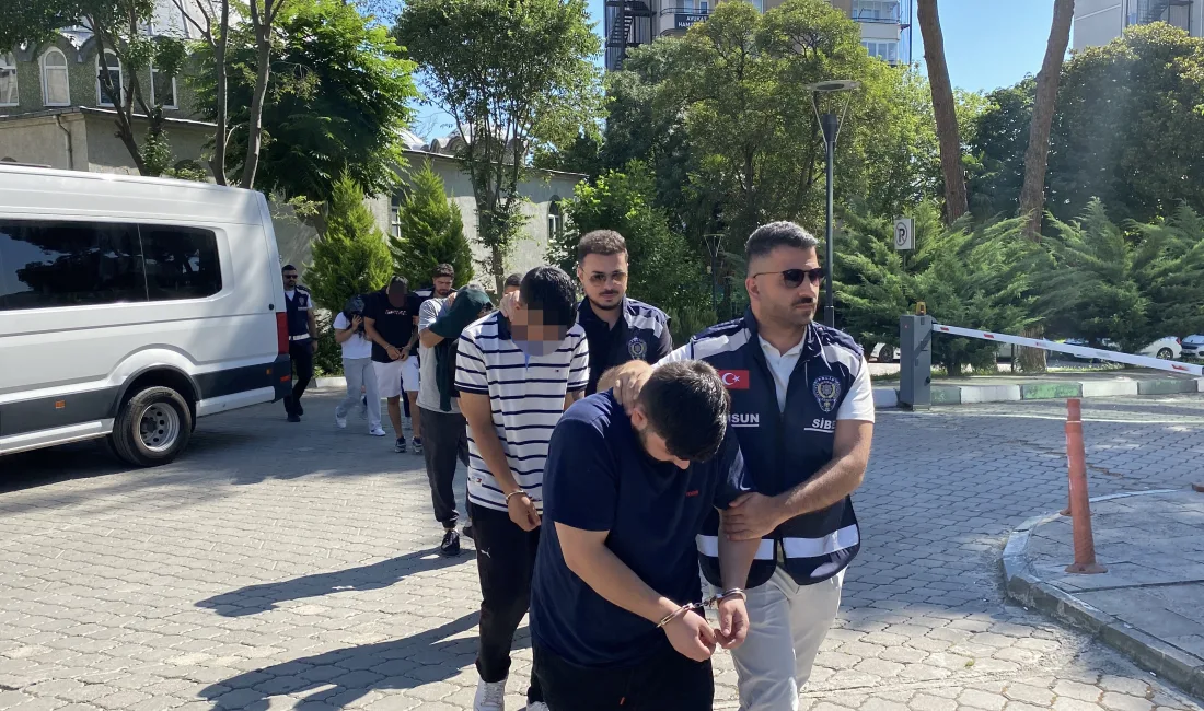 Aralarında Kahramanmaraş’ın da bulunduğu 4 ilde düzenlenen dolandırıcılık operasyonunda 7