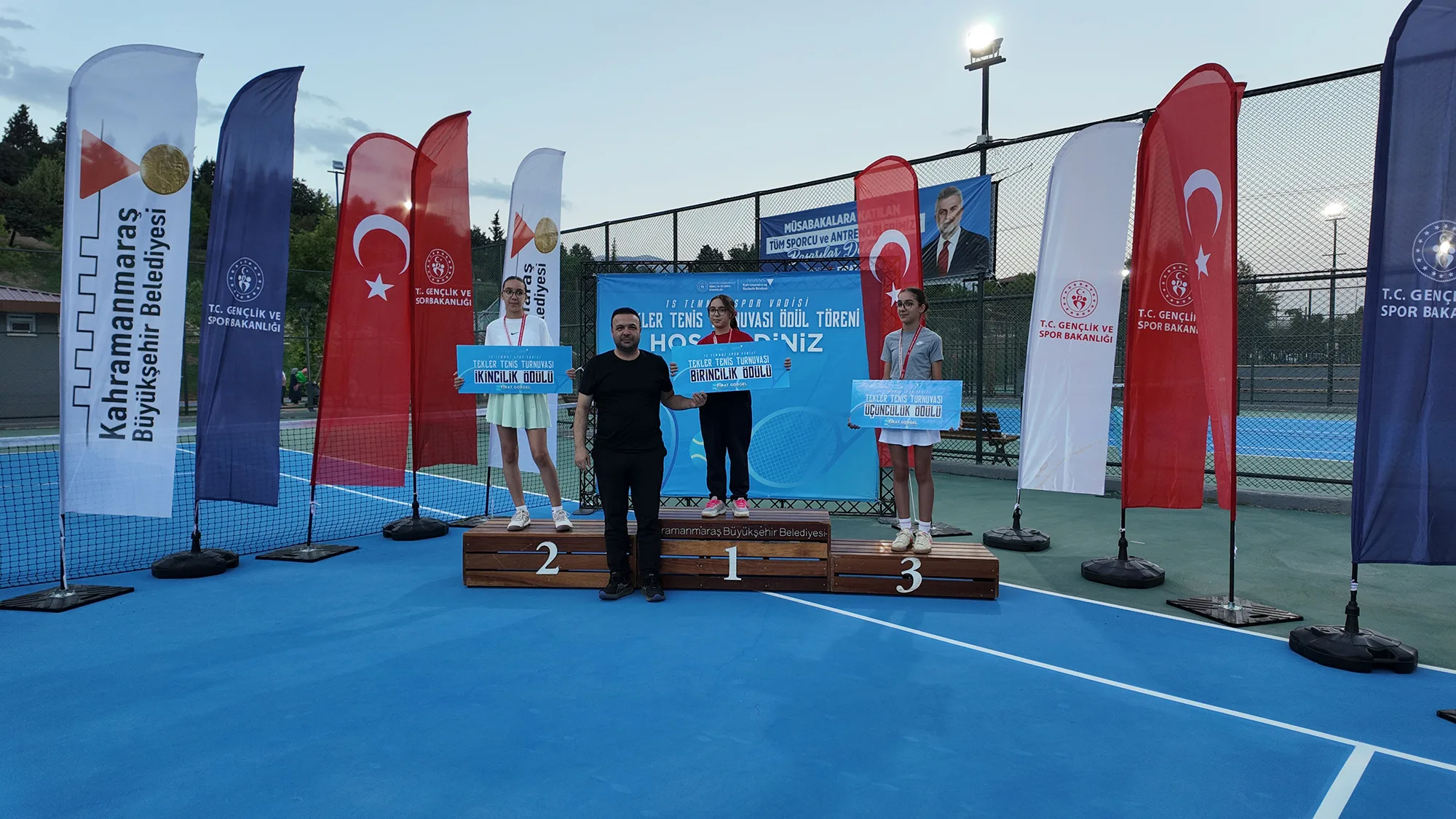 Kahramanmaraş’ın En İyileri Belli Oldu: Kortta Ödül Gecesi!