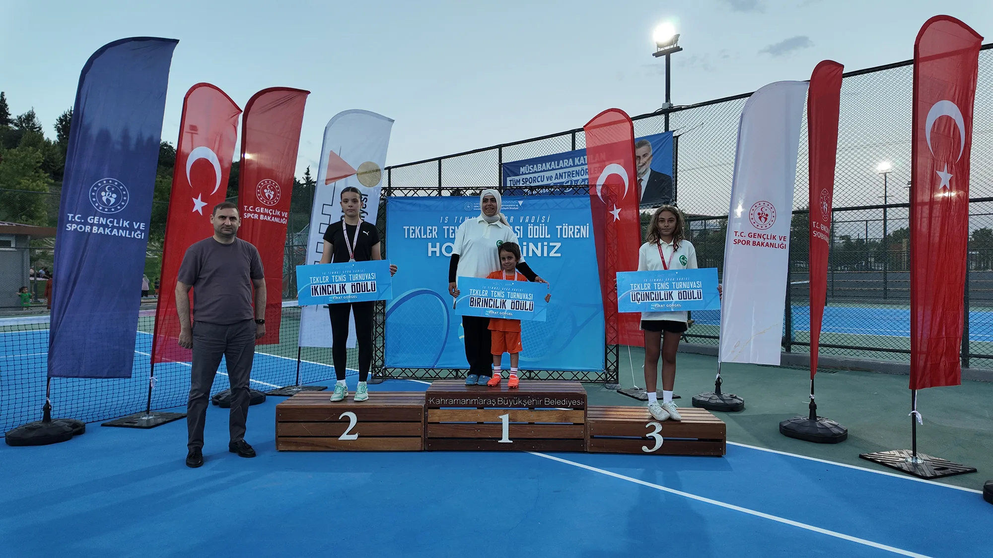 Kahramanmaraş’ın En İyileri Belli Oldu: Kortta Ödül Gecesi!