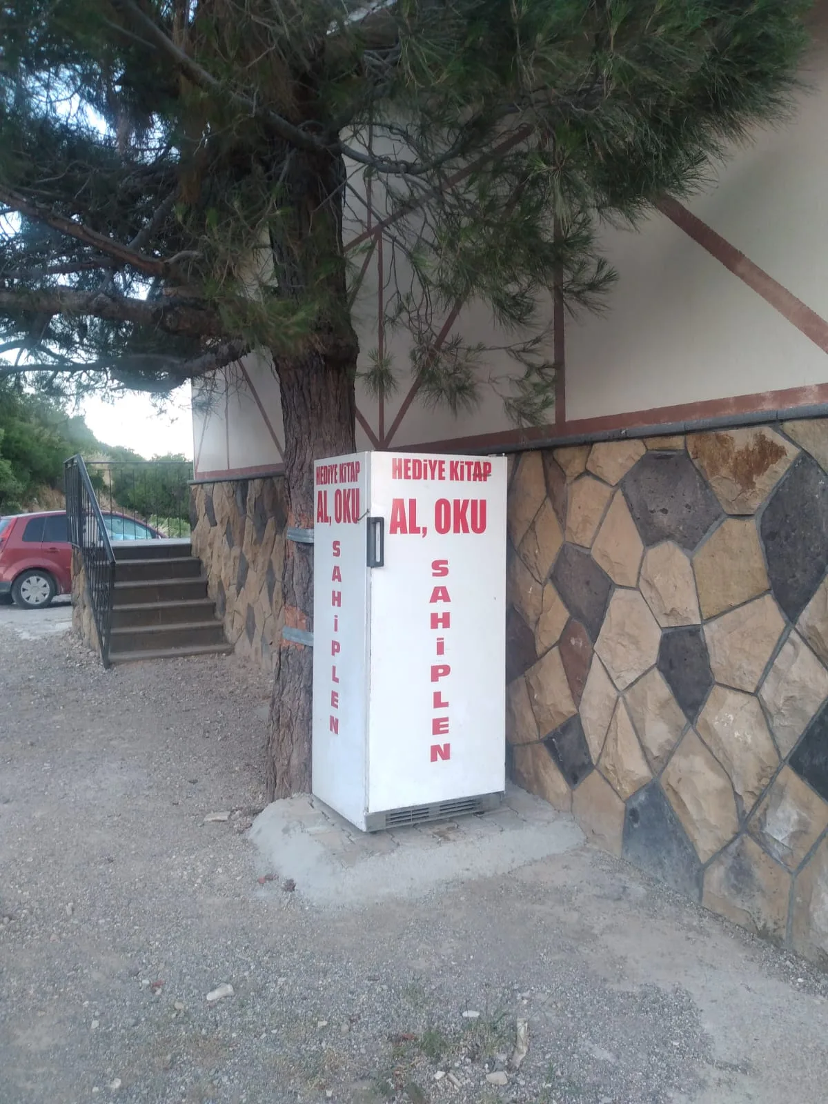 "Edebiyat Şehri"nin insanına yakışır hareket: "Al oku, sahiplen"