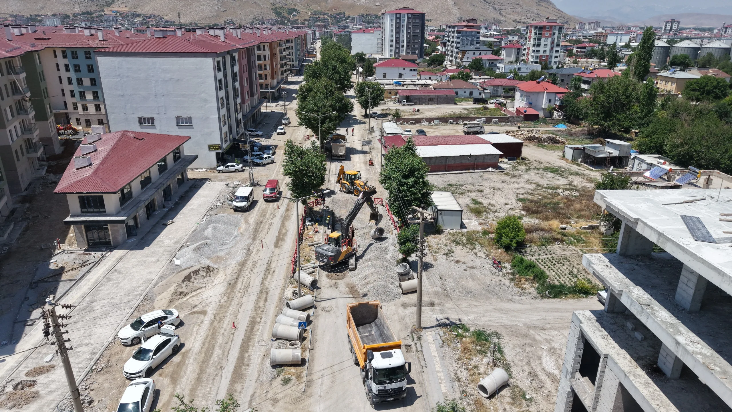 Kahramanmaraş genelinde sürdürdüğü altyapı hamlelerine hız kesmeden devam eden KASKİ