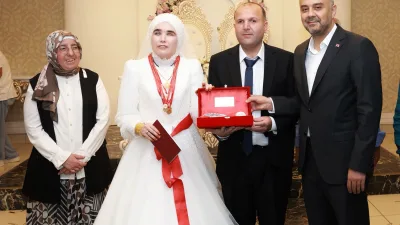 Kahramanmaraş’ın Onikişubat ilçesi, kalpleri ısıtan, sevgi dolu bir birlikteliğe ev