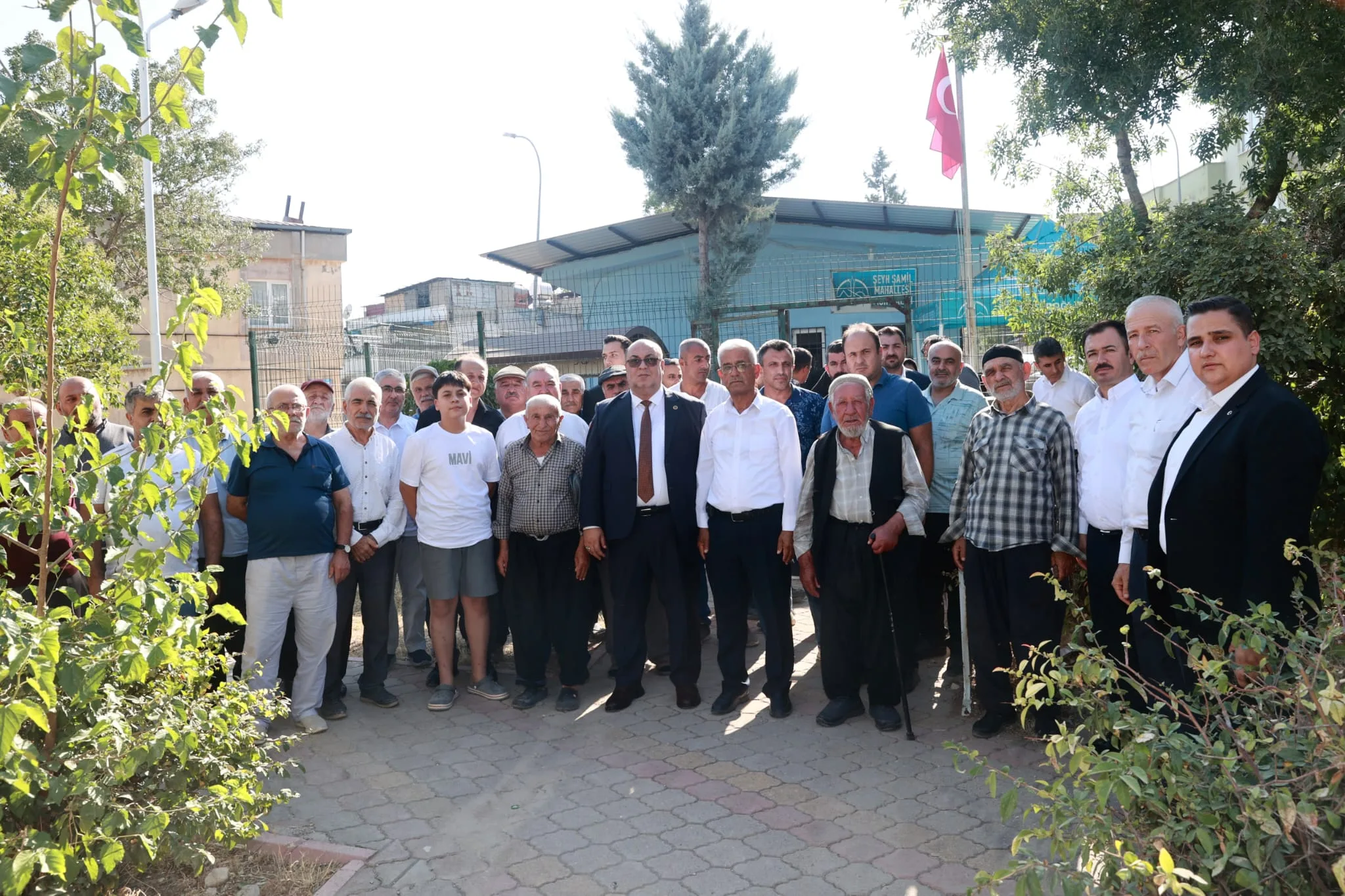 Dulkadiroğlu Belediye Başkanı Mehmet Akpınar, ilçenin her köşesine eşit hizmet