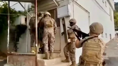 Kahramanmaraş’ta zehir tacirlerine yönelik düzenlenen dev operasyonda gözaltına alınan 30