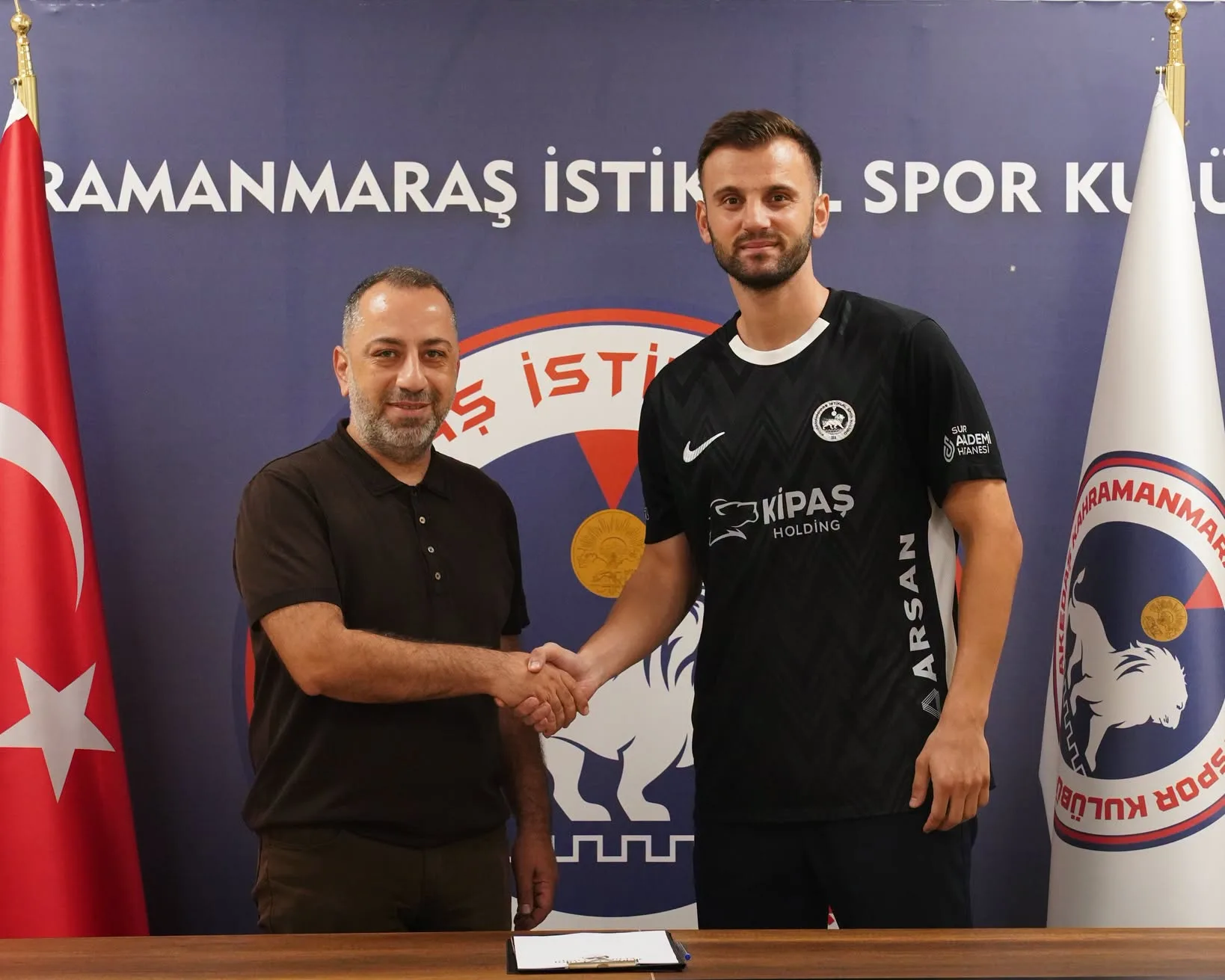 İstiklal’de İlk Transfer Kaleye!