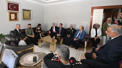 Büyükşehir Belediye Başkanı Fırat Görgel, Vali Mükerrem Ünlüer ile birlikte