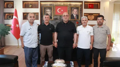 Dulkadiroğlu Belediye Başkanı Mehmet Akpınar, "46 Kahramanmaraş Masterler Kulübü" heyetini