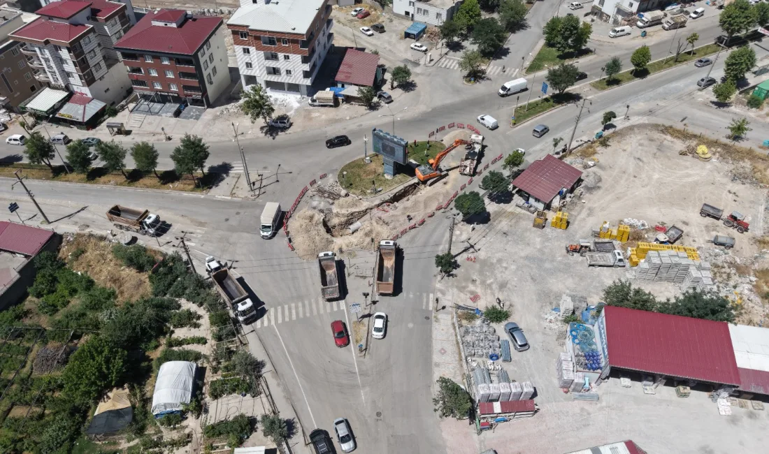 Kahramanmaraş Genelinde altyapı seferberliği sürdüren KASKİ Genel Müdürlüğü, şehrin kronikleşen
