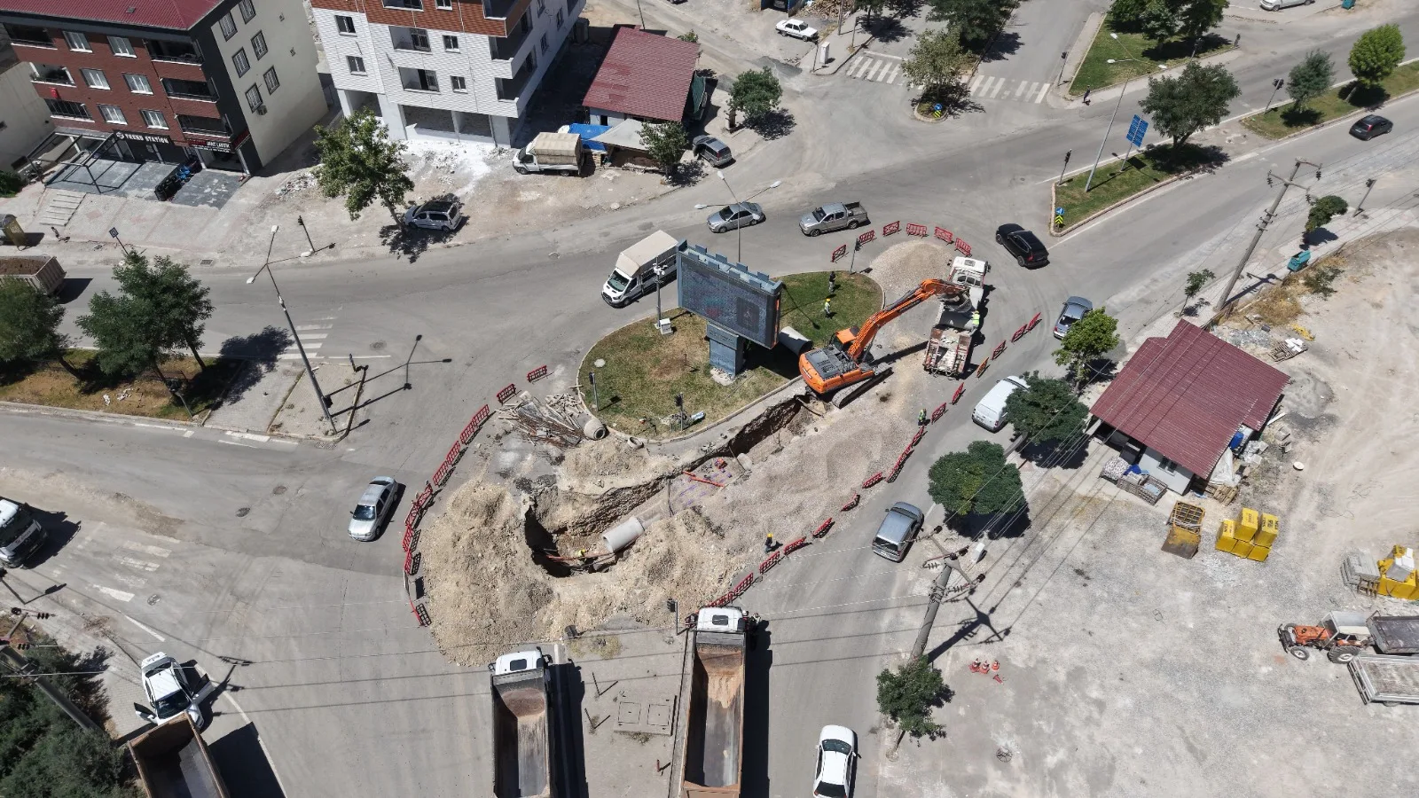 KASKİ’den Dev Altyapı Hamlesi: Büğlek Caddesi’nde Taşkınlara Geçit Yok!