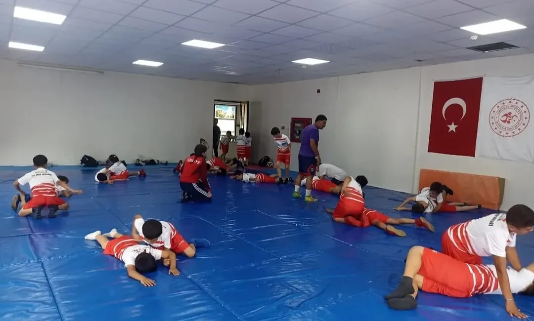 Andırın Gençlik ve Spor İlçe Müdürlüğü bünyesinde açılan Yaz Spor
