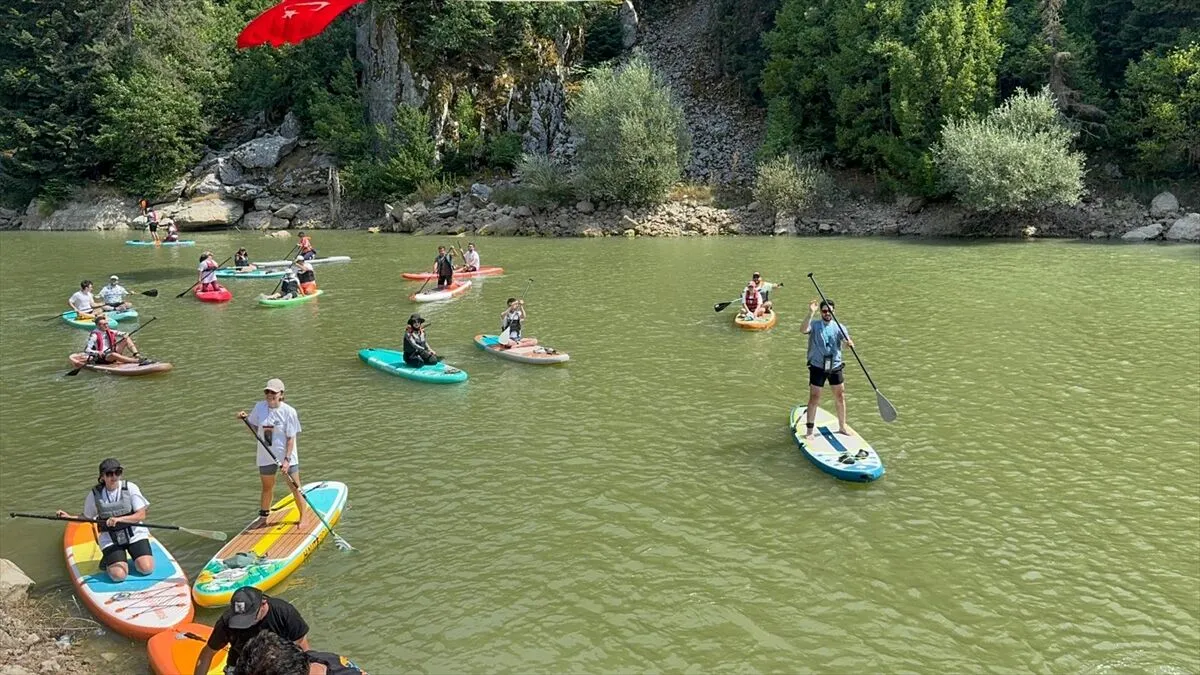 Andırın’ın "Saklı Cenneti"nde Adrenalin ve Doğa Buluştu: 3. Geleneksel SUP-Kano Festivali Başladı!