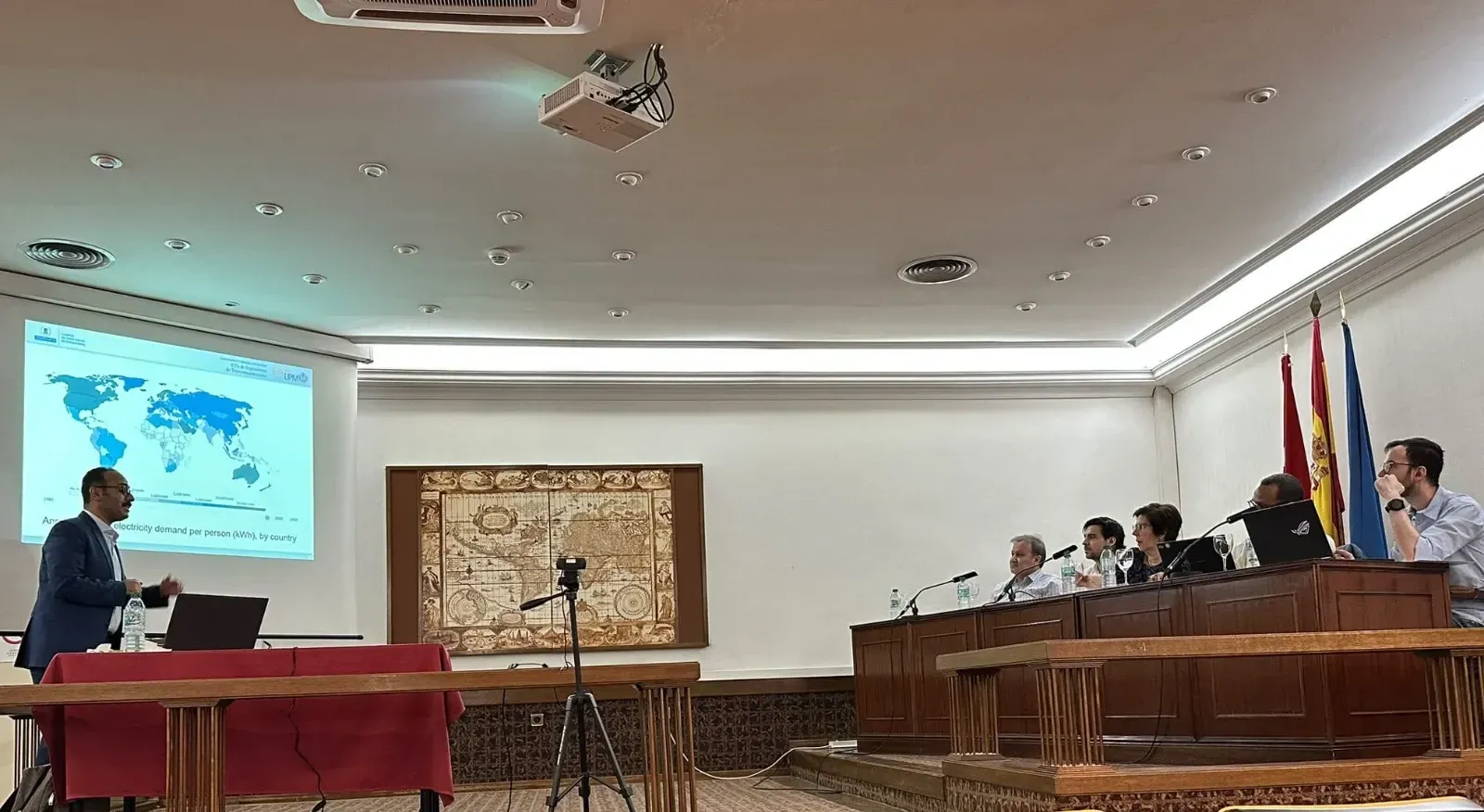 KSÜ’lü Akademisyen Alper Kerem Madrid’de Jüri Koltuğuna Oturdu KSÜ’lü Akademisyen Alper Kerem Madrid’de Jüri Koltuğuna Oturdu