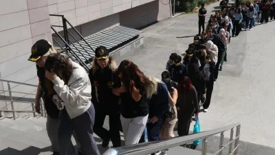 Aralarında Kahramanmaraş’ın da bulunduğu 19 ilde düzenlenen operasyonda 801 kişiyi