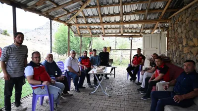 Elbistan’ın Karahasanuşağı Mahallesi’ndeki mera alanlarını ziyaret eden yetkililer, bölgede hayvancılık