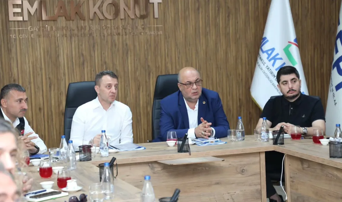 Dulkadiroğlu Kaymakamı Hicabi Aytemür başkanlığında toplanan ilçe kurmayları ve kurum